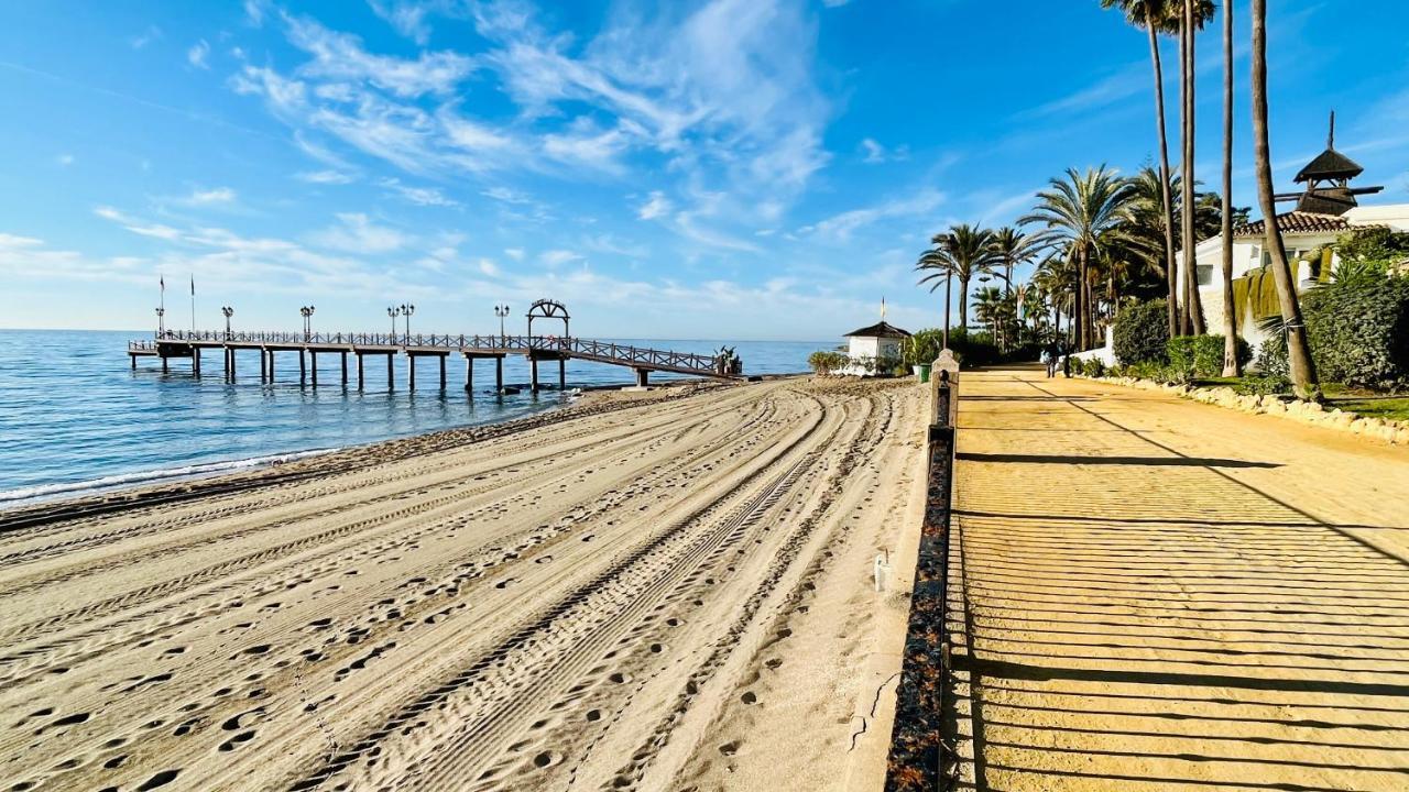 El Pisito Forest,A 300 Metros Iglesia De La Encarnacion Lägenhet Marbella Exteriör bild